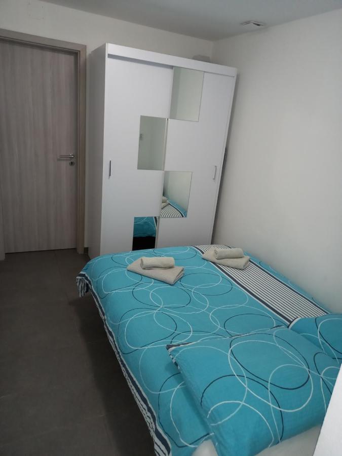 Apartments Vidulic マリ・ロシニュ エクステリア 写真