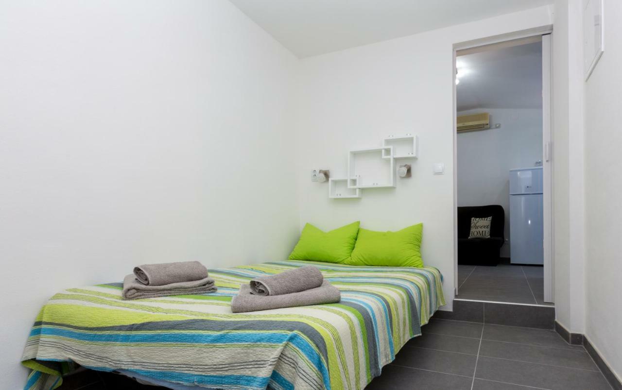 Apartments Vidulic マリ・ロシニュ エクステリア 写真
