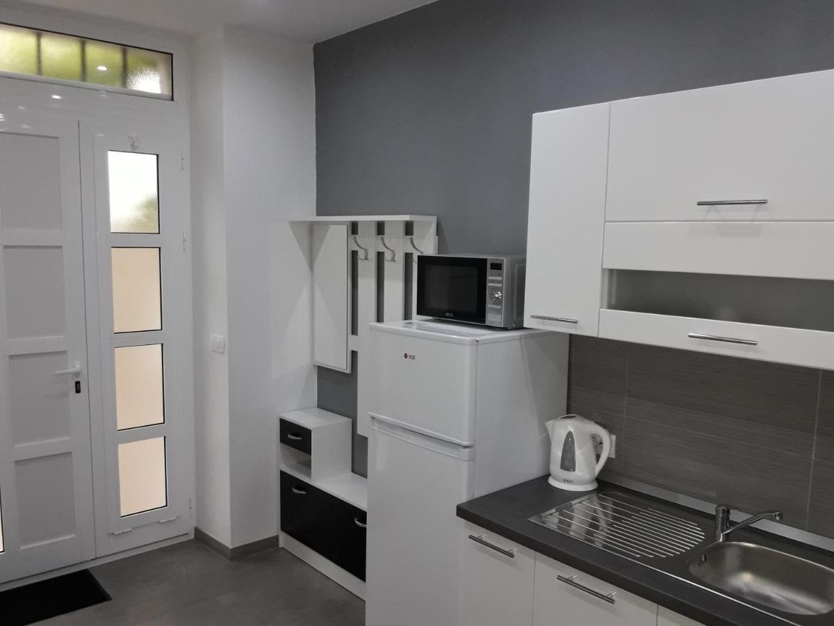 Apartments Vidulic マリ・ロシニュ エクステリア 写真